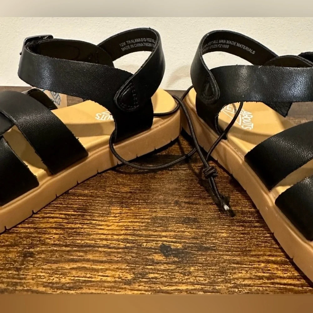 Thereabouts Big Girls Alana Black Velcro Sandals NWT Size Big Girls 5
